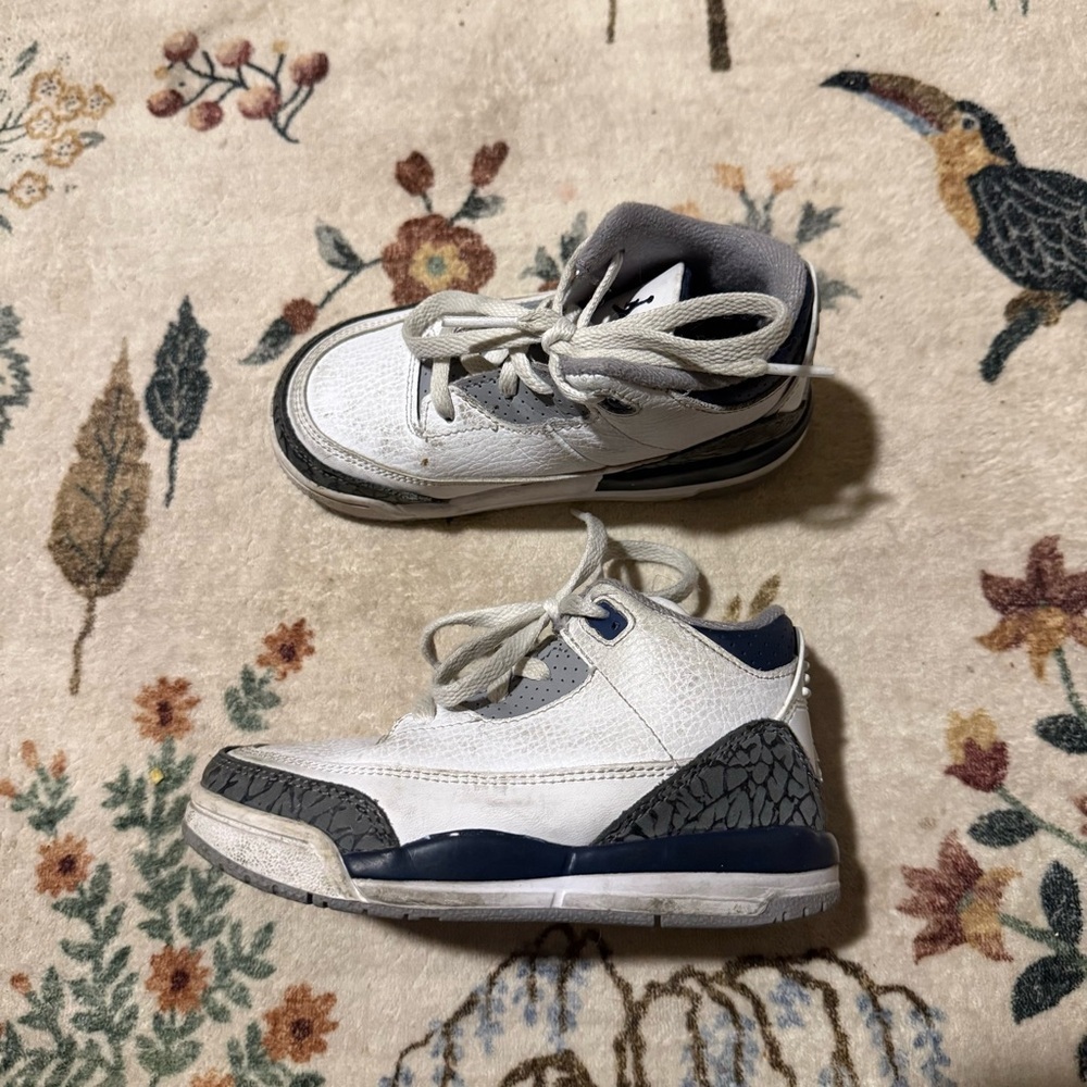 Size 9C- Jordan 3 Retro Mid Racer Blue